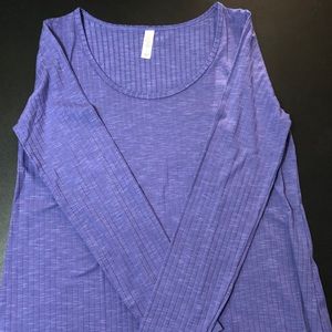 LuLaRoe Lynnae Shirt